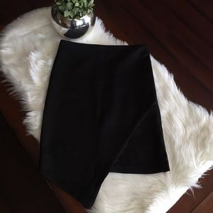 Lapis Zipper Asymmetrical Black Skirt Sz L